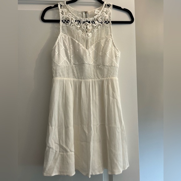 Forever 21 white lace crochet dress Size US S - Picture 1 of 6